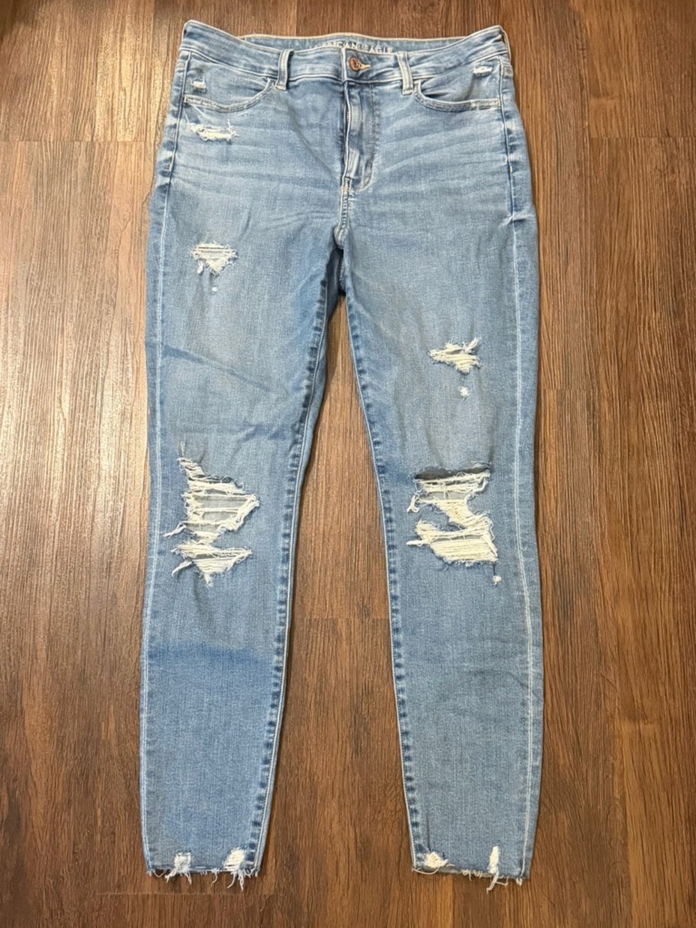 American Eagle Outfitters Light Blue Distressed Skinny Jeggings
